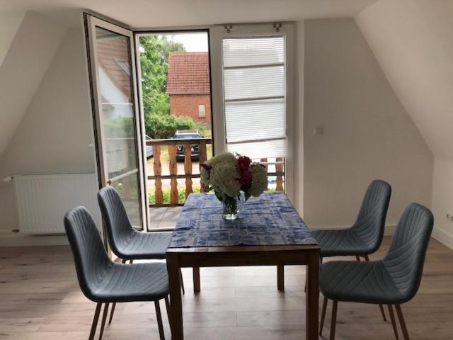 Die Gräfin auf Rügen - Ferienappartements Parchtitz Exterior foto